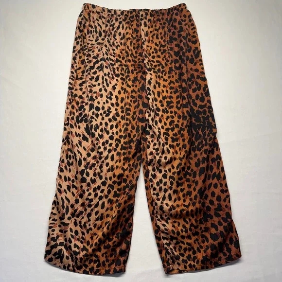 Natori Leopard Print Pajama Set Wide Leg Crop Pants Top M Lounge Chic Resort - Picture 7 of 13